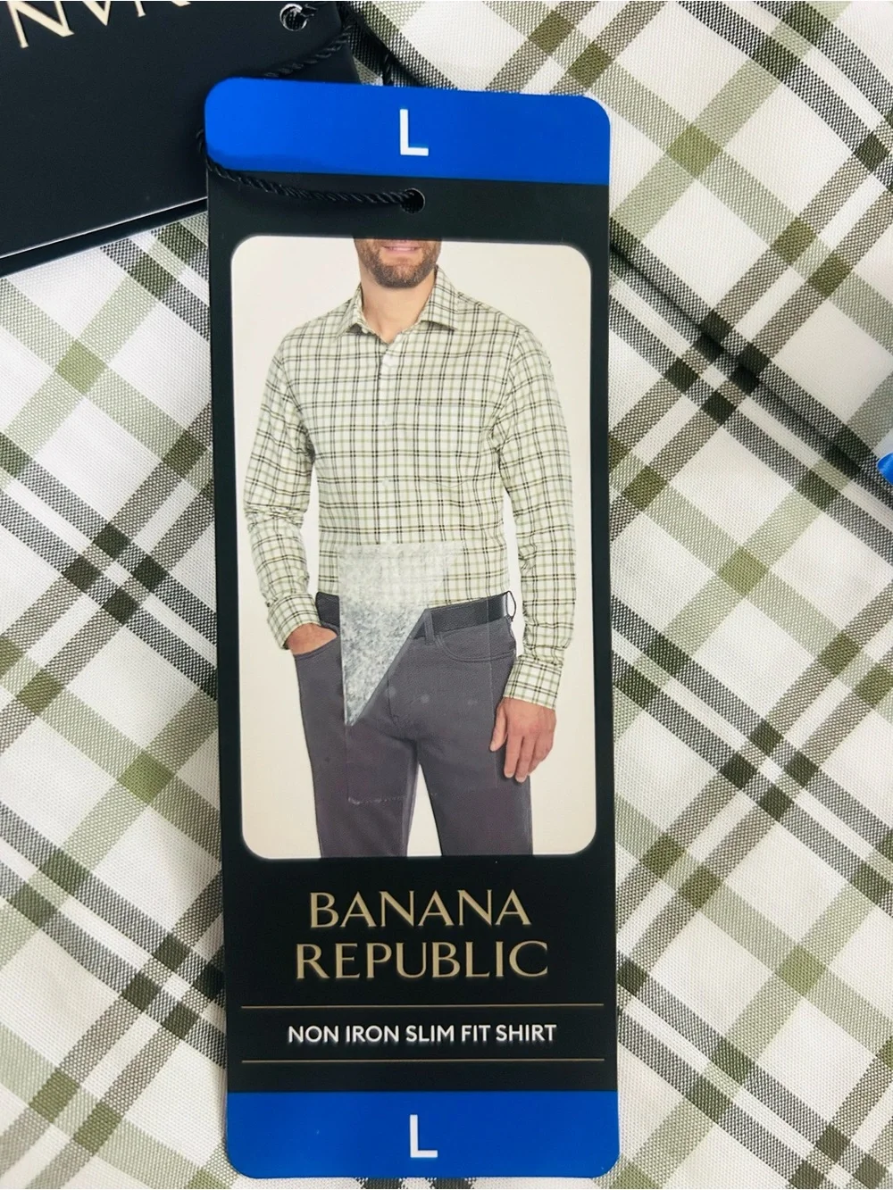 Banana Republic Men’s Slim Fit Plaid Long Sleeve Shirt – Size Large